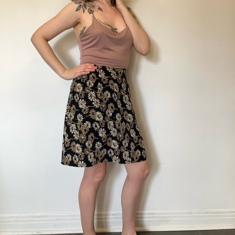 Vintage Savannah Black and Cream Floral Skirt in size Small made in Canada